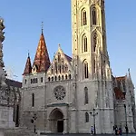 Marble -near Buda Castle Apartment Budapest